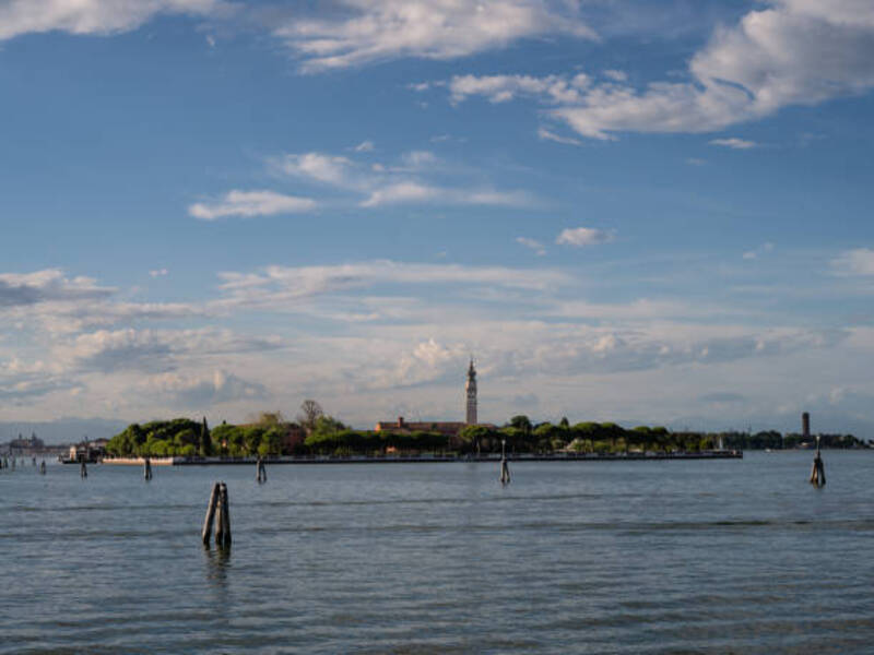Lazarus Island
