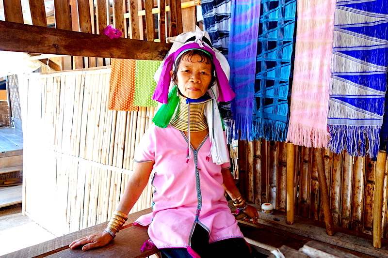 Ban Nam Piang Din