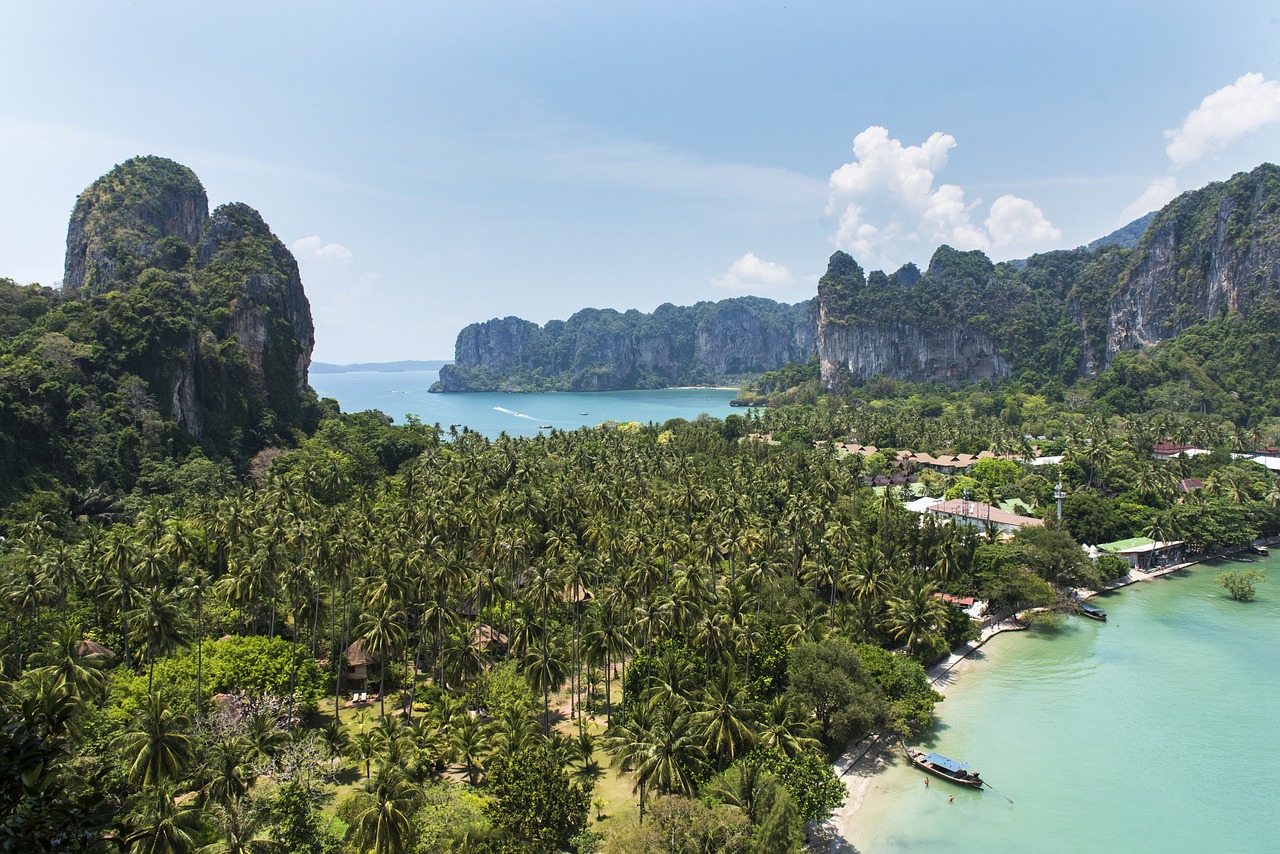Phuket and Krabi: 7 Day Package