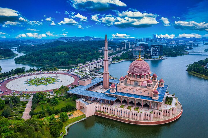 Putrajaya Half-Day Tour