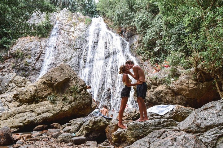 Mountain Adventure: Big Buddha Temple, Wat Plai Laem & Namuang Waterfall Guided Tour