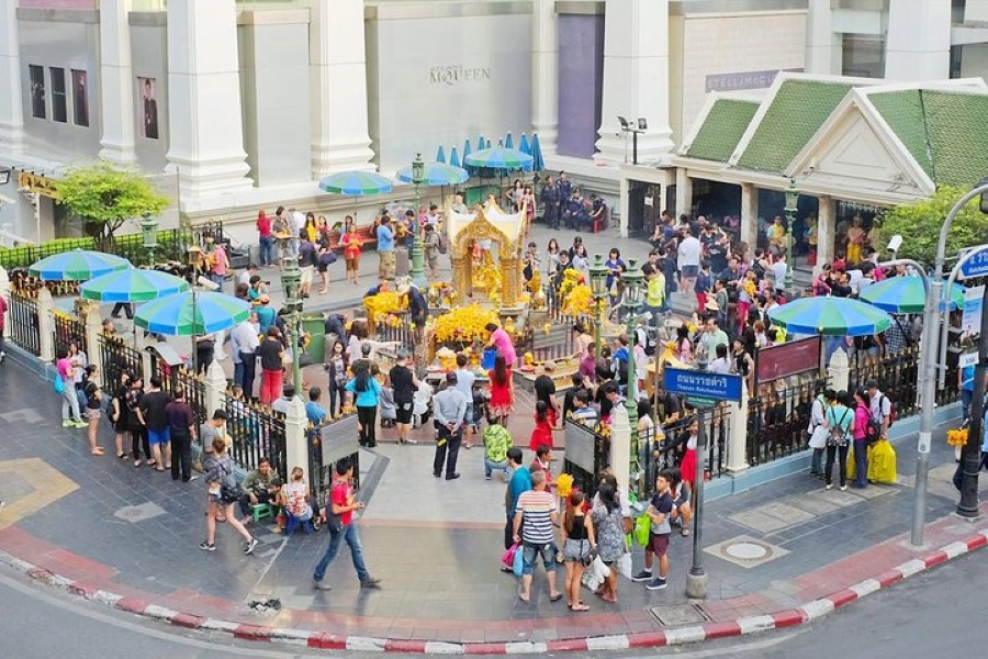 Bangkok City Tour with Hindu Landmark Royal Palace and Temples