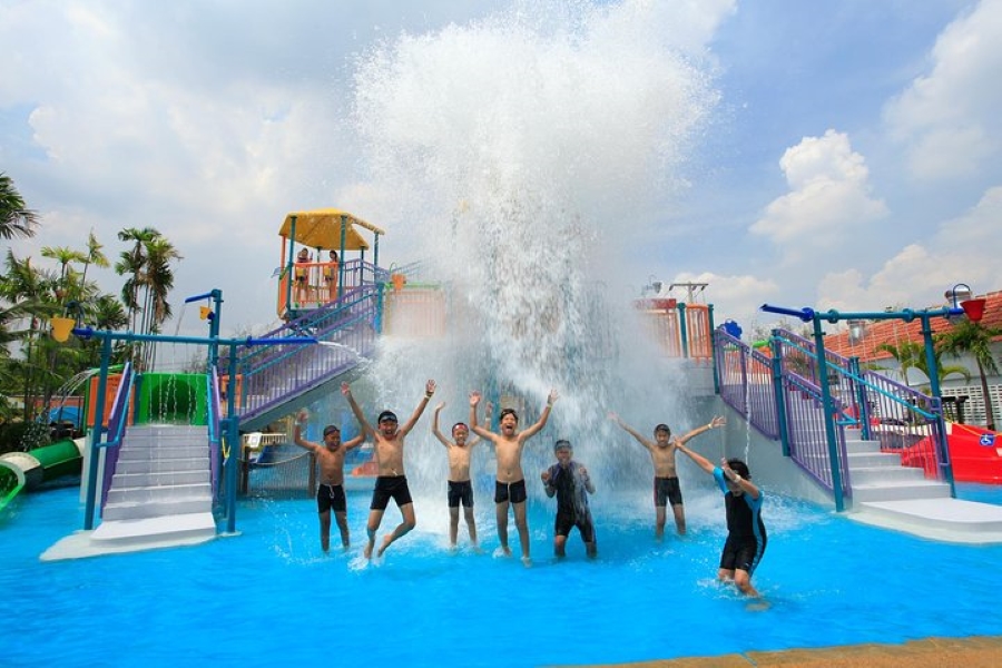 Siam Park with Private Transfer (Minimum 2 pax)
