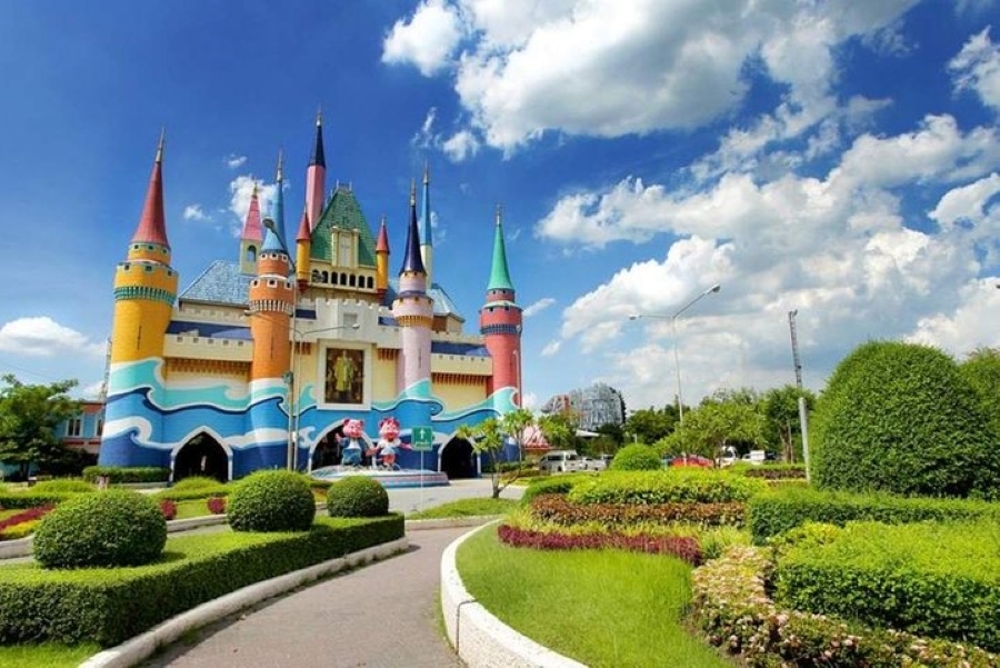 Siam Park with Private Transfer (Minimum 2 pax)