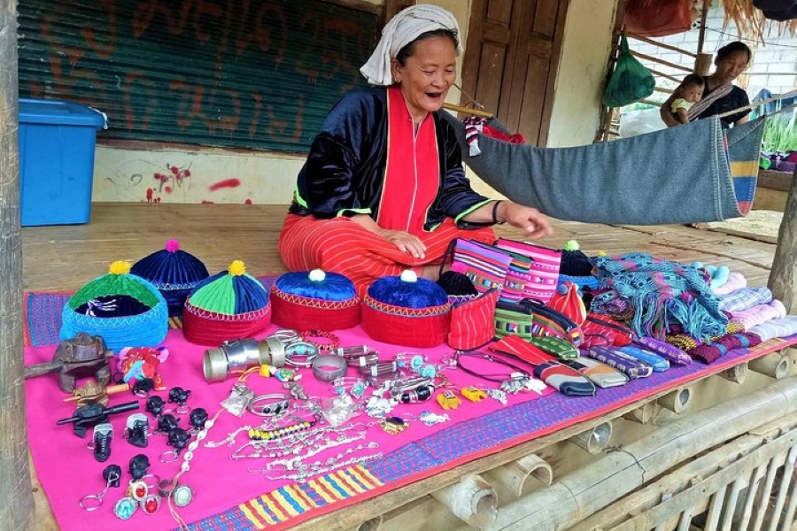 Full Day Karen Longneck And 5 Different Hill Tribes