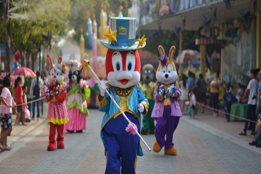 Dream World Bangkok Super Visa Tickets with Optional Lunch & Transfers