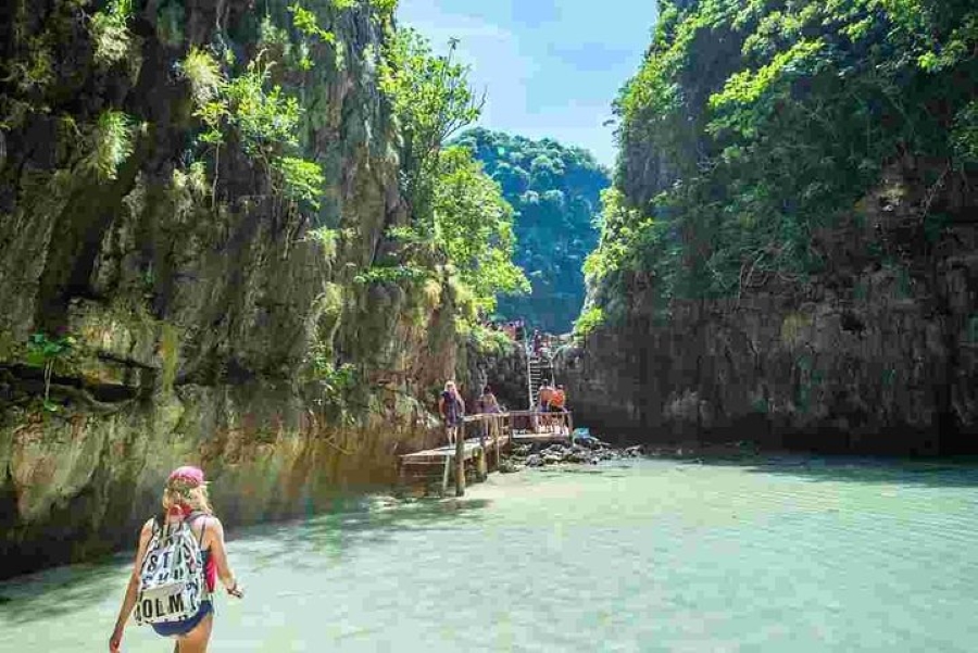 Morakot Cave tour with Lunch