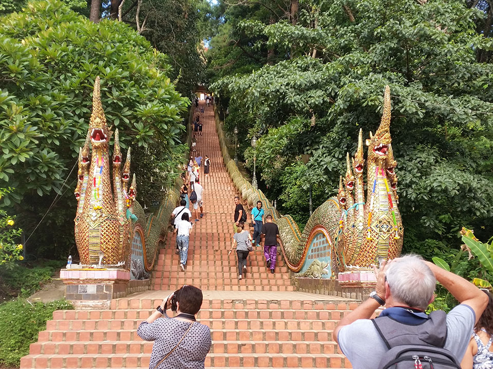 Private Wat Phra That Doi Suthep, Wat Palad, Trekking 2.5 Hr.s to Monthatarn Waterfall