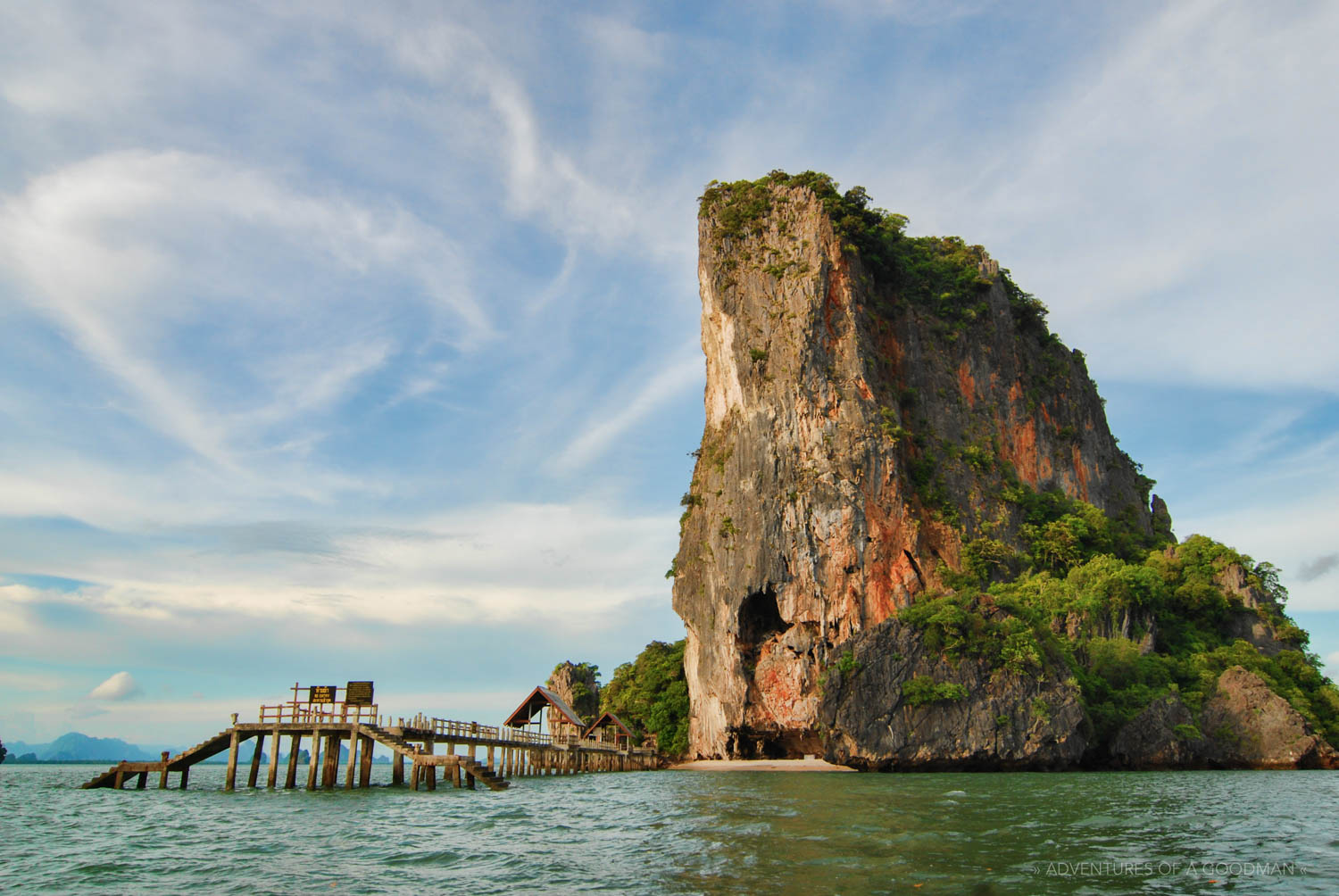 James Bond Island Tour: Phang Nga Bay & Suwannakuha Temple 