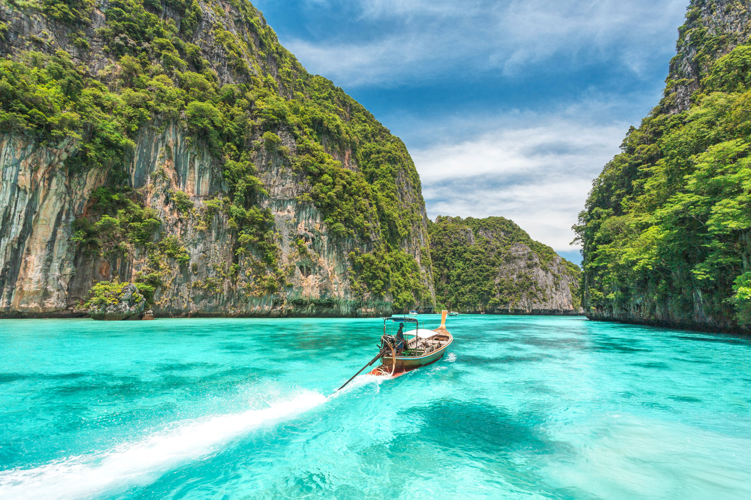 Full Day Tour from Phuket to Phi Phi Island, Maya Bay and Khai Island by Speedboat 