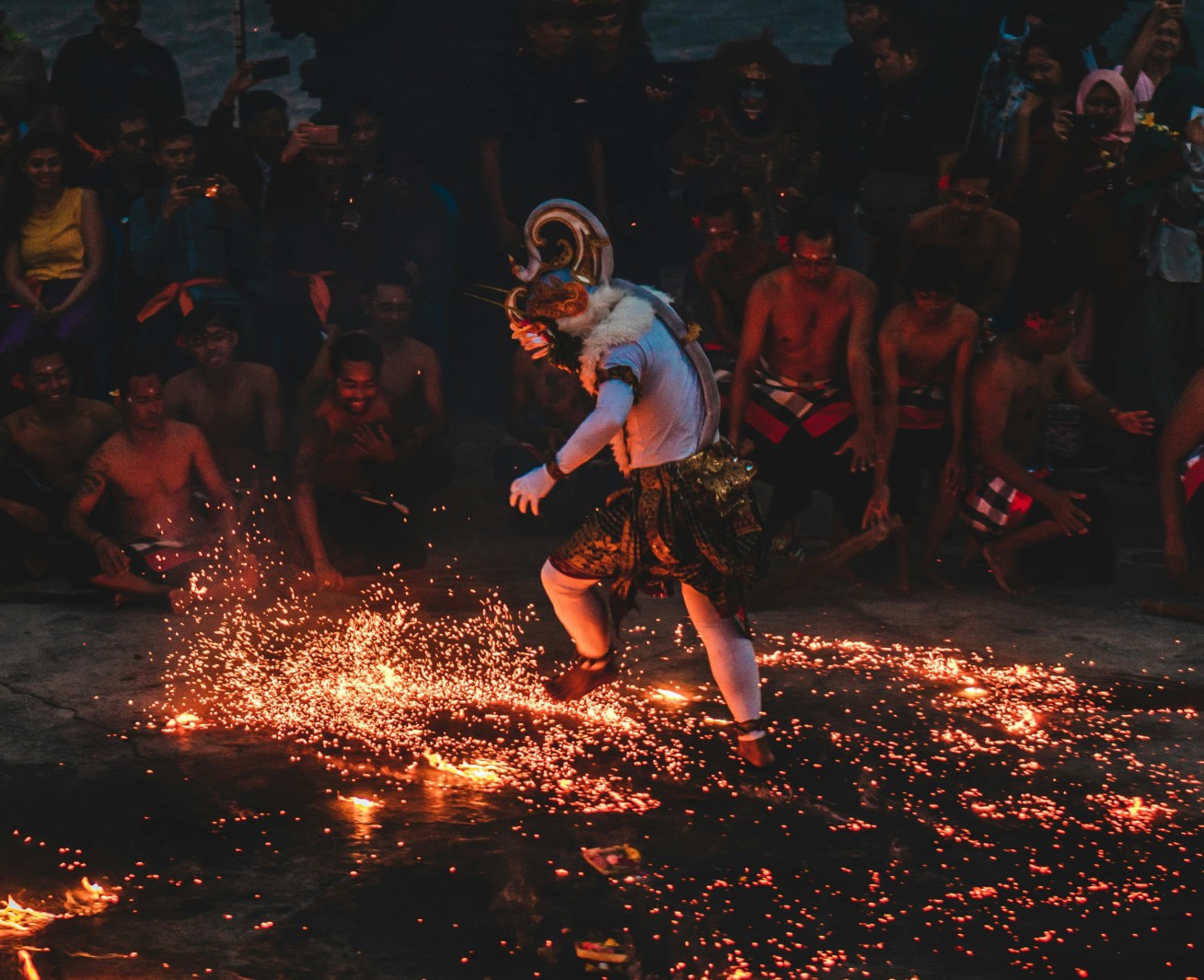  Sunset Kecak and Fire Dance at Uluwatu Temple