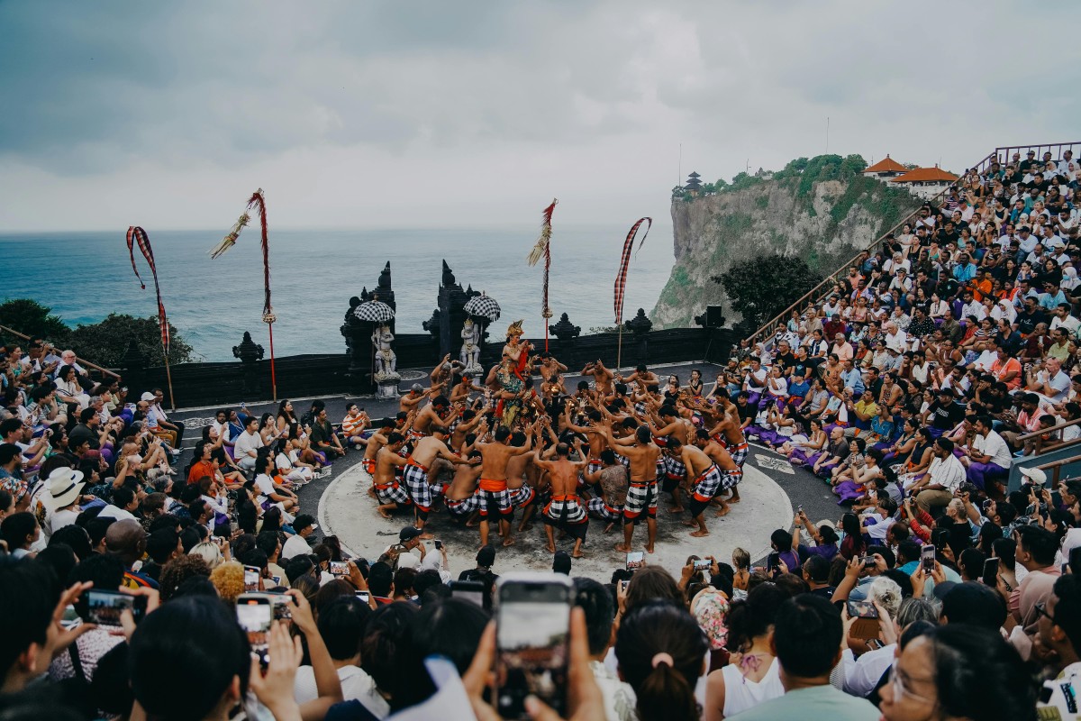  Sunset Kecak and Fire Dance at Uluwatu Temple