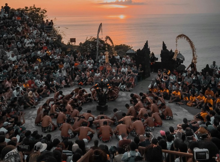Uluwatu Temple: Sunset Kecak and Fire Dance Ticket
