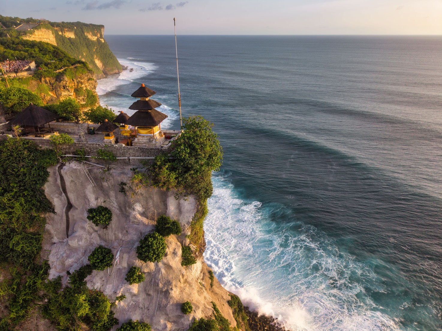 Uluwatu Temple and Kecak Dance Show 