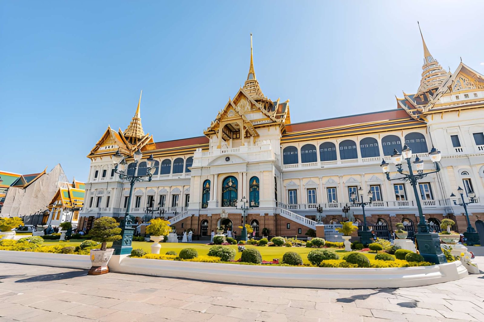 Bangkok's Best Temple Emerald Buddha With Royal Grand Palce