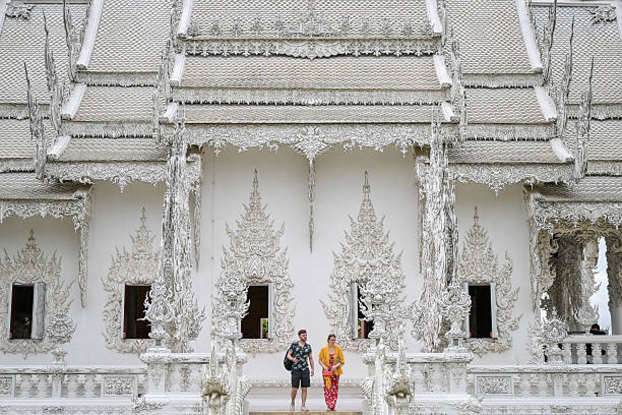 Chiang Rai One Day: Hot Spring Tour, White Temple, Golden Triangle, Yao & Akha Hilltribe (Join Tour)
