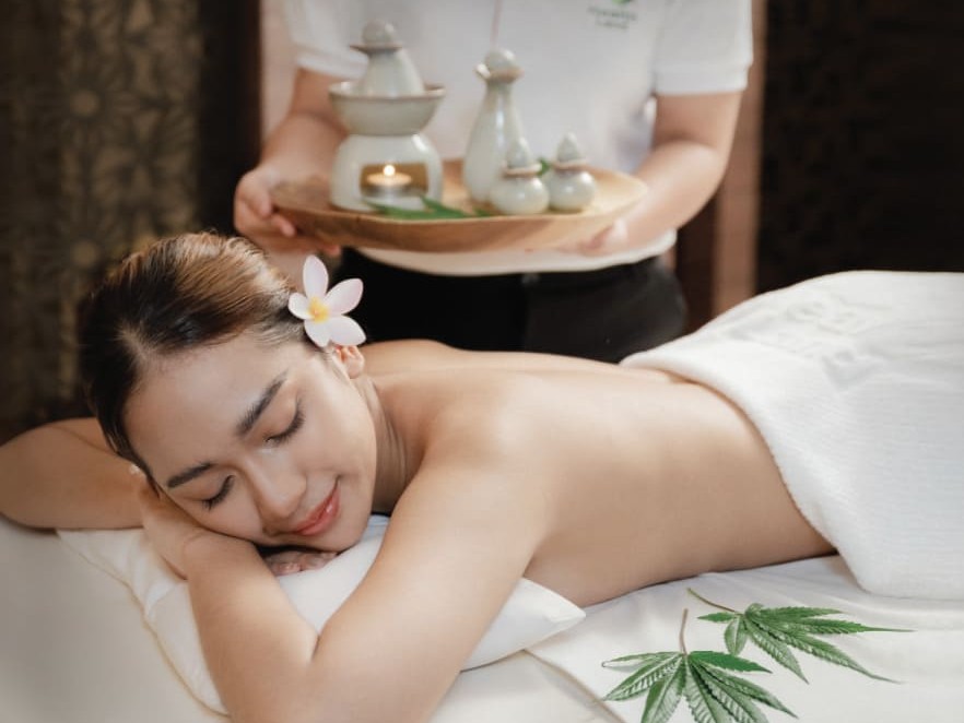 Health Land: Aromatherapy Body Massage ( 90 Minutes )