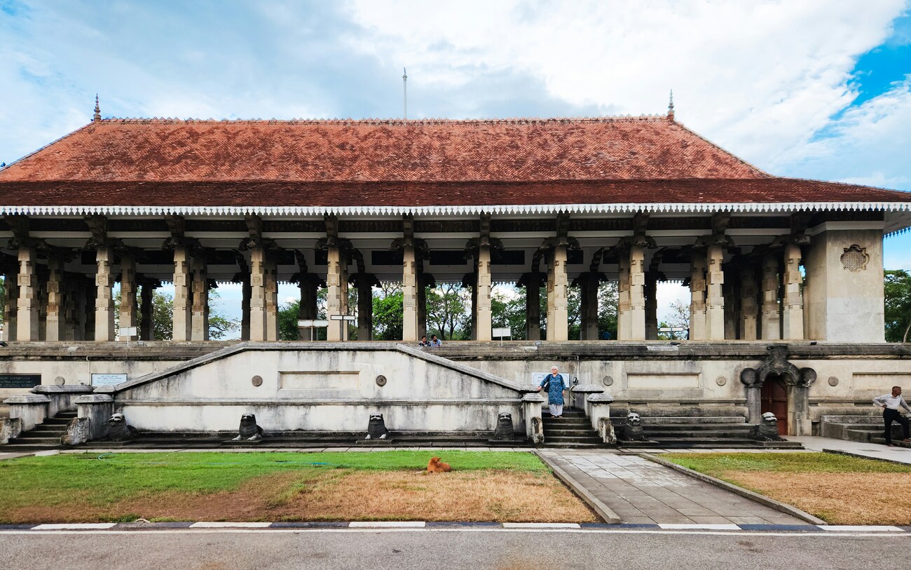 Hikkaduwa to Colombo Tour with Transfer - Ending in Colombo