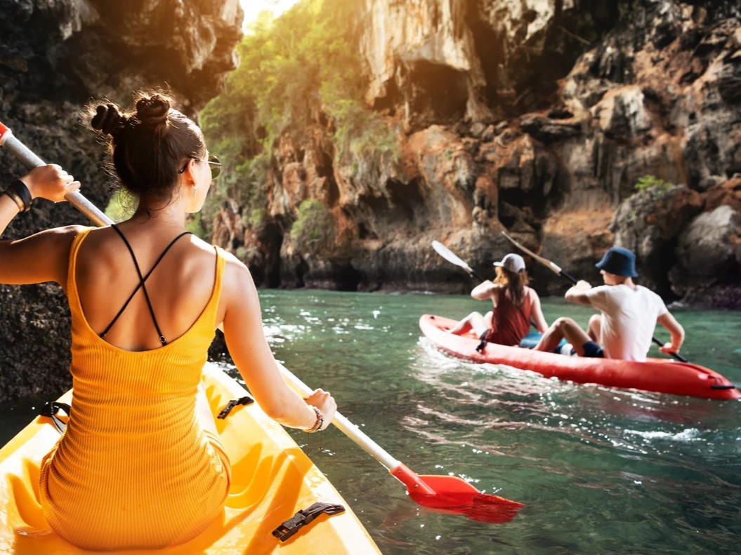 Hong Island by Longtail Boat (Exclude National Park Entrance Fee) 