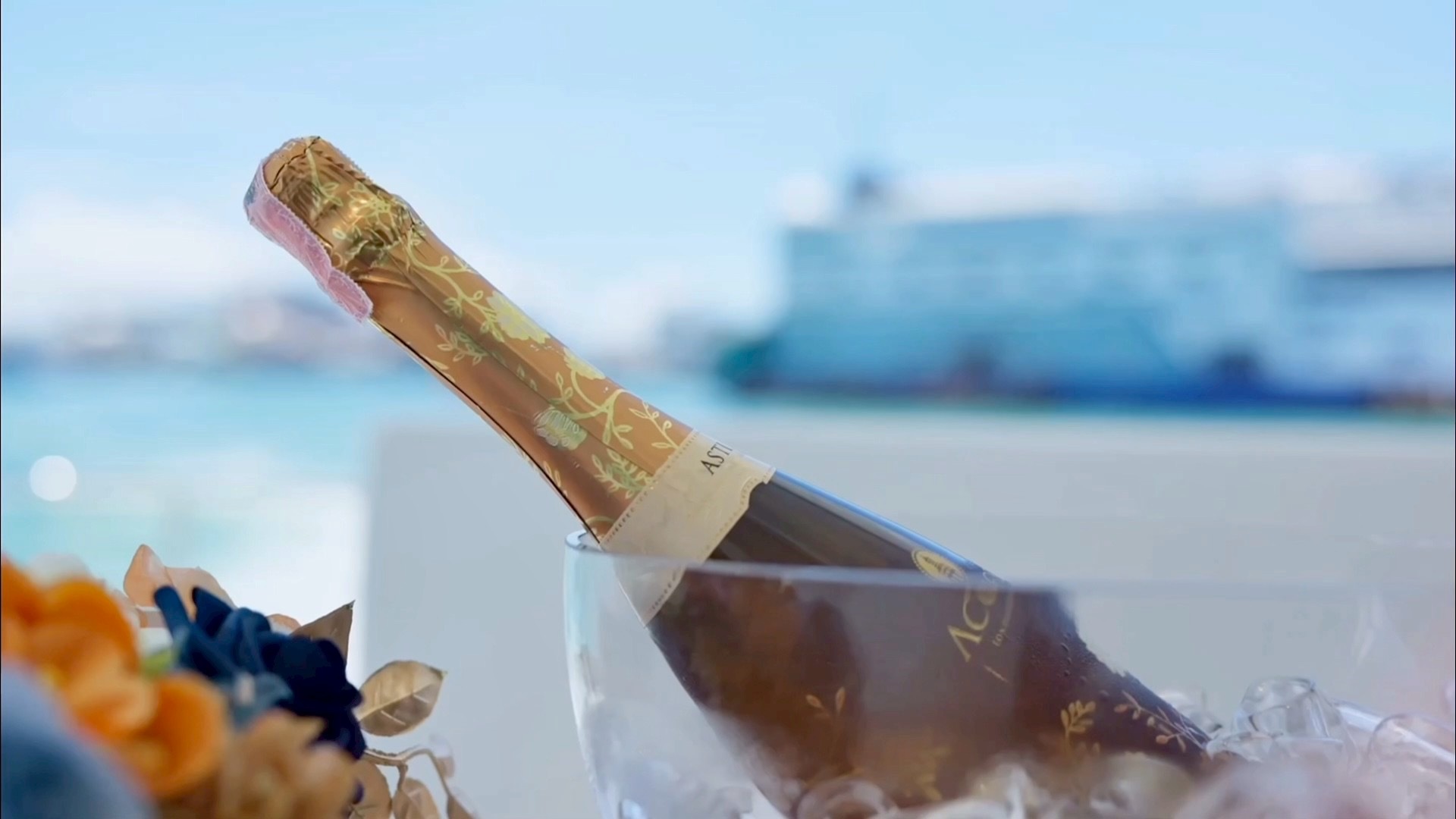 Pattaya Luxury Catamaran Cruise with Koh Larn & Sanctuary View