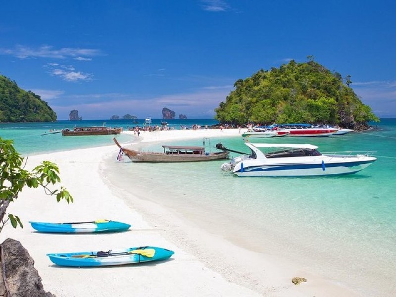 Phi Phi Island Full Day Tour by Luxury Cruise (Gold)