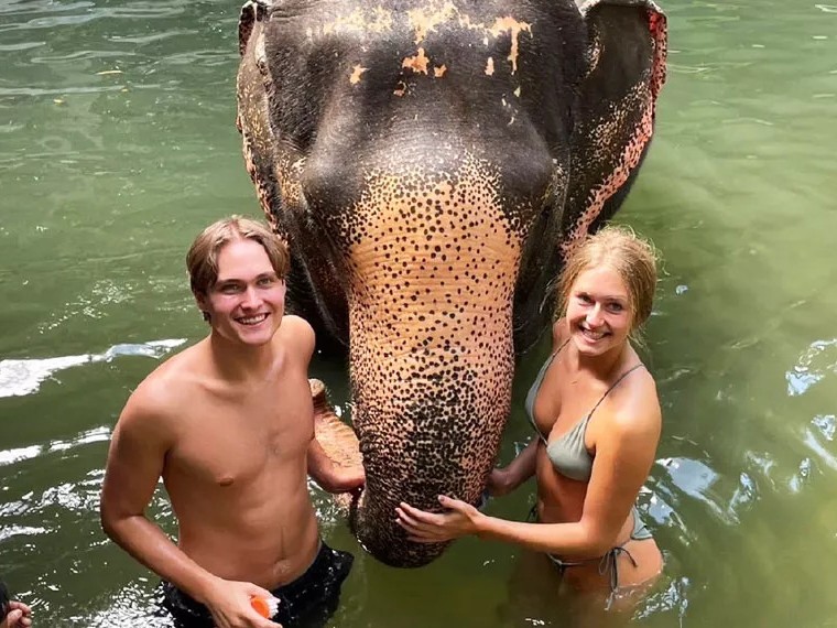 Phuket: Bamboo Rafting, Elephant Bathing, Sametnangshe, and Monkey Cave Tour with Thai Lunch