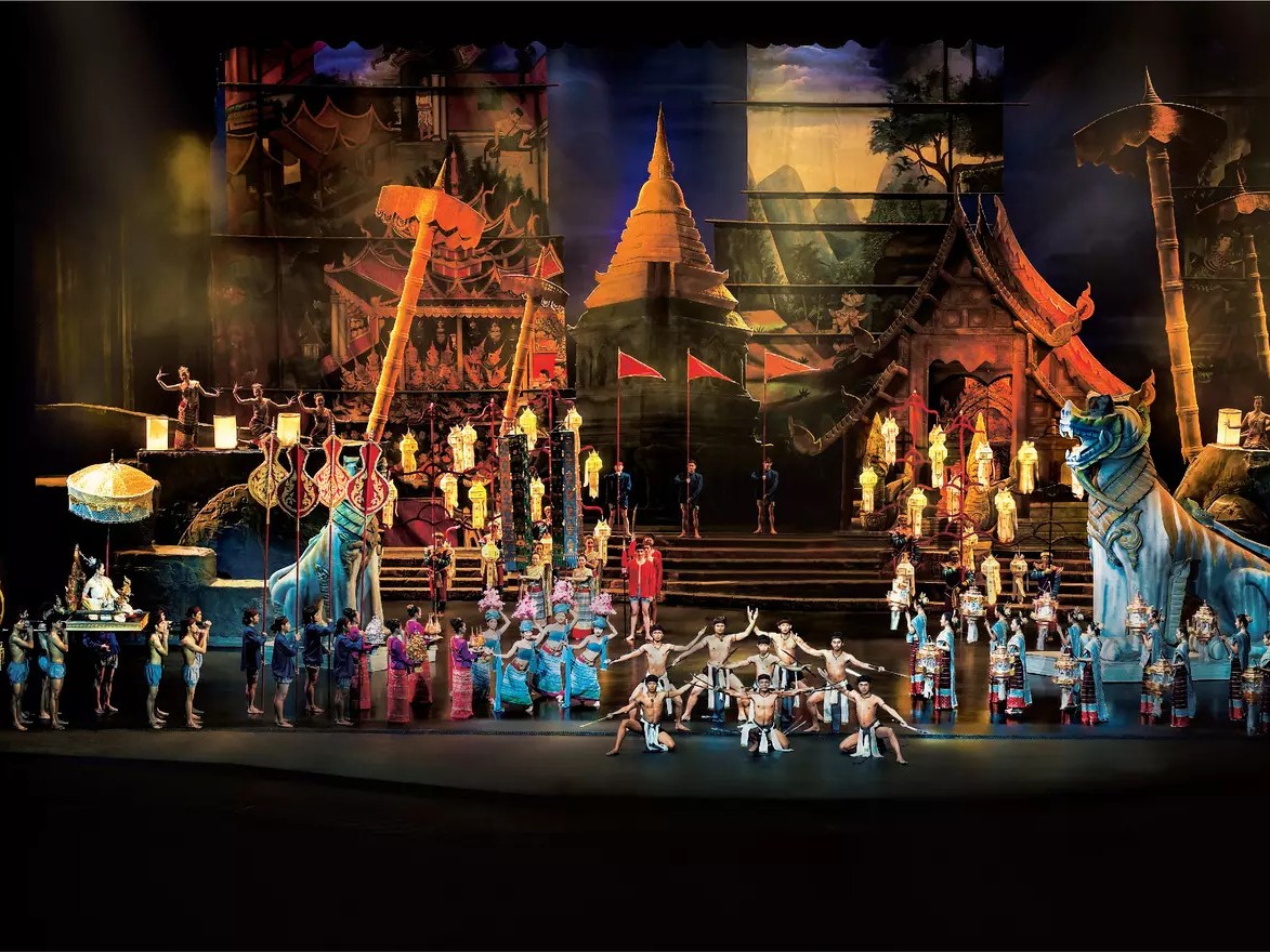 Phuket: Siam Niramit (Silver Ticket + Dinner + Private Transfer, Maximum 7 PAX)