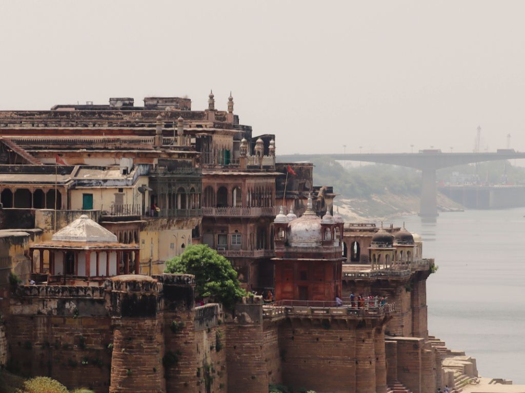 Explore Varanasi By Day Tour With Yoga Session & Morning Ganga Aarti
