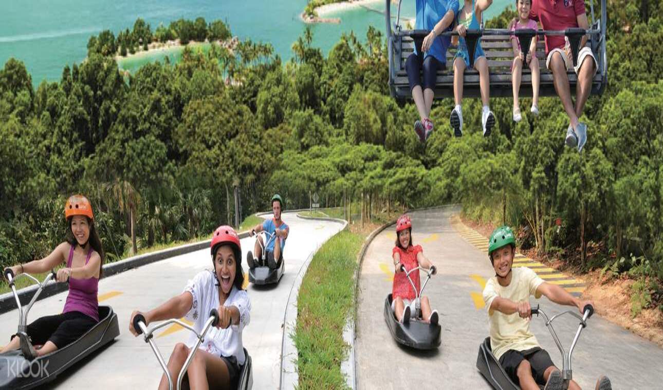 Skyline Luge  and skyride Ticket in Sentosa Island 