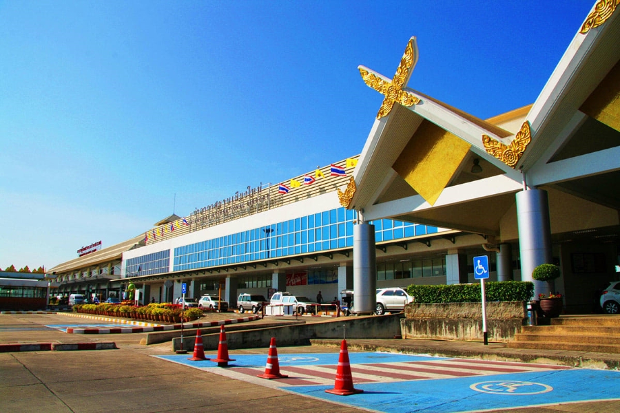Chiang Mai Airport to Chiang Mai Town by Bus (30 Persons)
