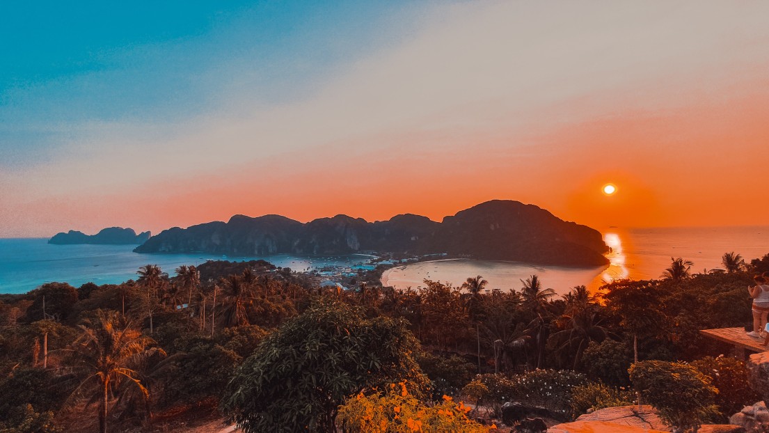 Round-Trip Transfer From Phuket (Rassada Pier) to Phi Phi (Laemtong) by Ferry: Standard-Class 