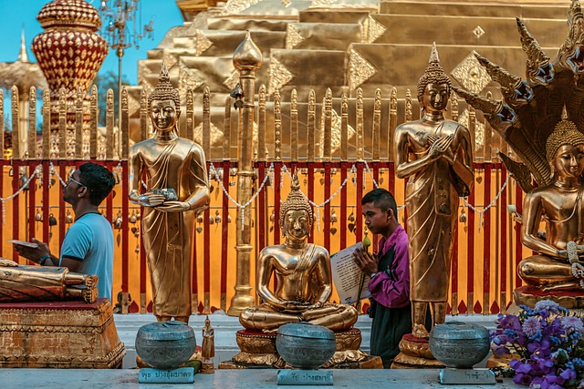 Chiang Mai: Full Day City Temples Tour + Doi Suthep by SUV 