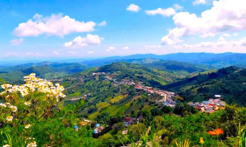 Chiang Mai Full-day Tour: Fang + Thaton by an SUV