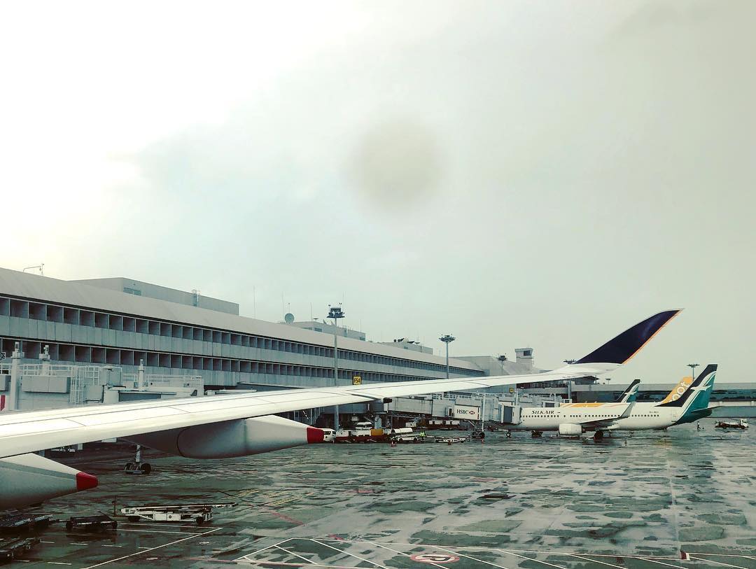 Nighttime Changi Airport  to Singapore hotel Arrival Transfer for 9 - 14 PAX